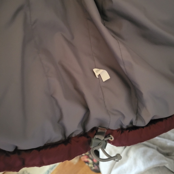 North Face Jacket 550 Burgundy Down Jacket - Picture 7 of 7